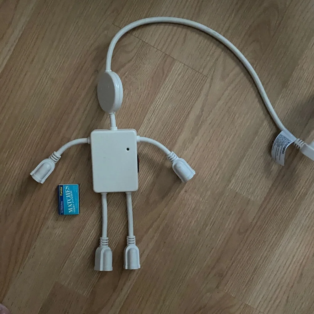 Funny Guy White Power Strip Multi Hub with Flexible extension Arms Excellent